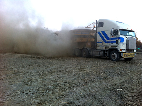 Blowing dust during grinding. Face engine upwind